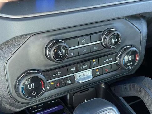 Certified 2025 Ford Bronco Badlands image 16