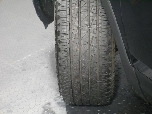 Certified 2025 Honda Ridgeline Black Edition image 31