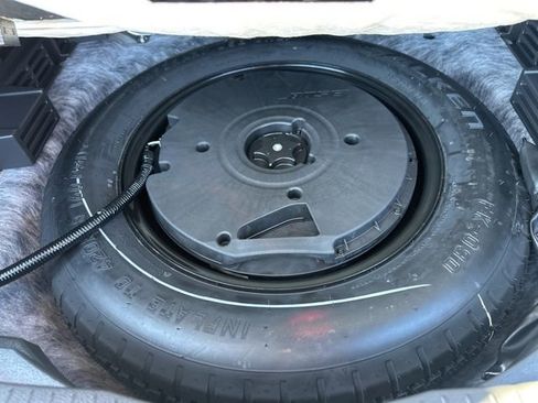 Used 2023 Nissan Rogue SL w/ SL Premium Package image 29