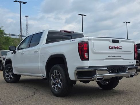 New 2026 GMC Sierra 1500 SLE AWD/4WD image 14