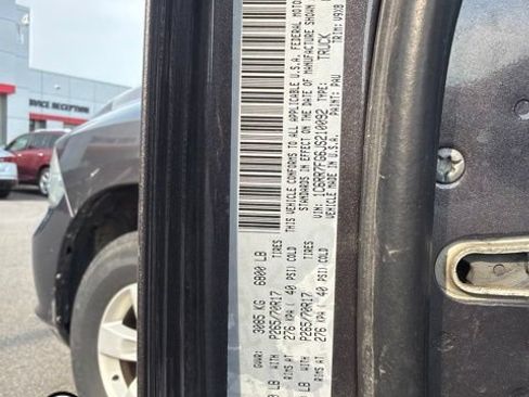 Used 2018 RAM 1500 Express AWD/4WD image 5