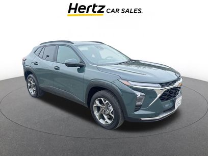 Used 2025 Chevrolet Trax LT