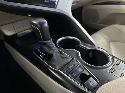 Used 2020 Toyota Camry XLE w/ Driver Assist Package image 22