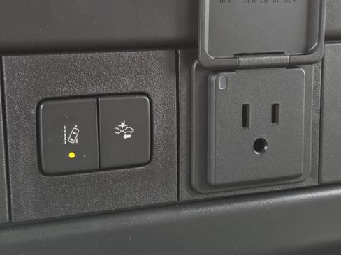 New 2026 GMC Savana 3500 w/ Driver Convenience Package RWD image 7