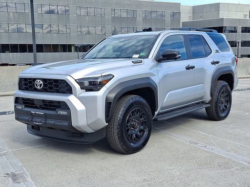 Used 2025 Toyota 4Runner TRD Off-Road Premium image 1