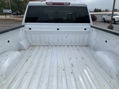 Used 2024 Chevrolet Silverado 2500 LT image 11