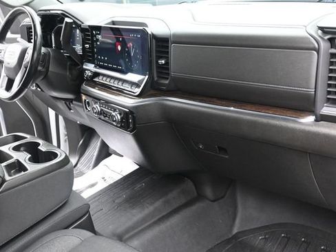 Used 2022 GMC Sierra 1500 SLE AWD/4WD image 29