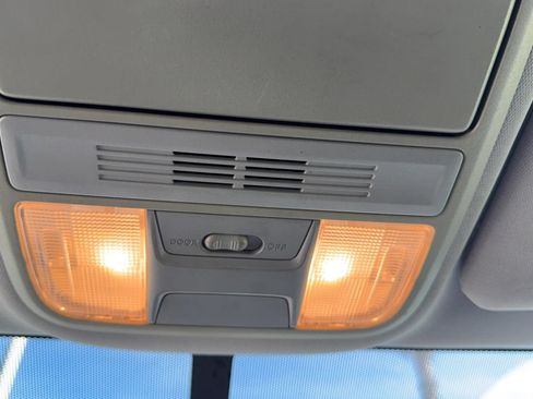 Used 2017 Honda CR-V LX image 23