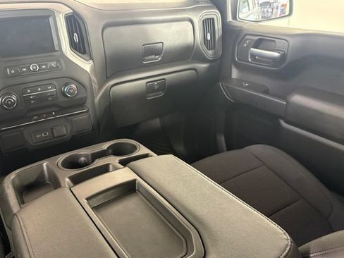 Used 2021 Chevrolet Silverado 1500 Custom AWD/4WD image 27