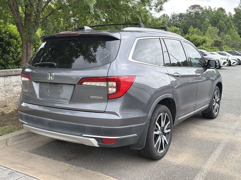 Used 2022 Honda Pilot Touring image 12