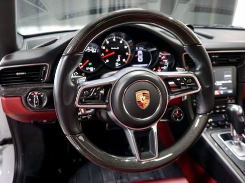 Used 2019 Porsche 911 4 Coupe image 11