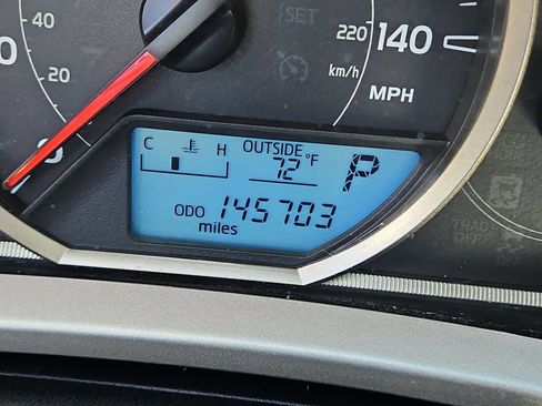 Used 2013 Toyota RAV4 XLE AWD/4WD image 29