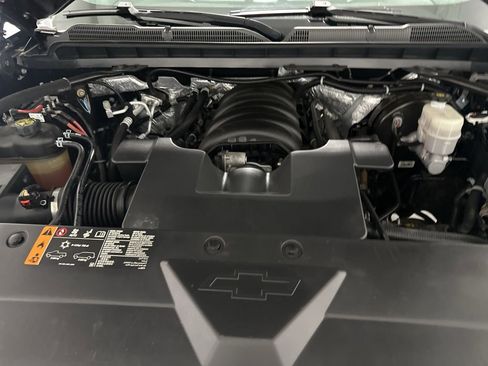 Used 2018 Chevrolet Silverado 1500 LTZ Z71 w/ LTZ Plus Package AWD/4WD image 11