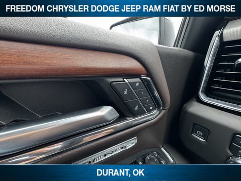Used 2023 GMC Sierra 1500 Denali w/ Denali Reserve Package AWD/4WD image 8