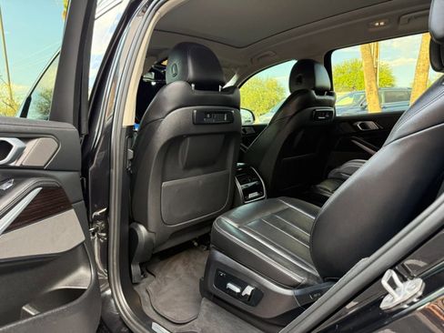 Used 2020 BMW X7 xDrive40i w/ Cold Weather Package AWD/4WD image 46