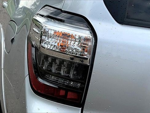 Used 2024 Toyota 4Runner TRD Off-Road image 31