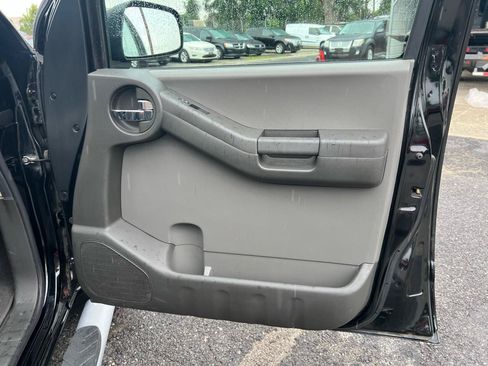 Used 2012 Nissan Xterra S AWD/4WD image 12