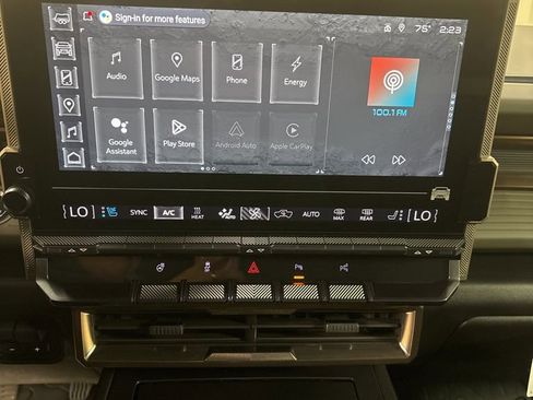 New 2025 GMC Hummer EV 2X AWD/4WD image 17