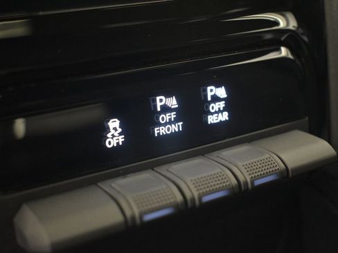 Certified 2025 RAM 1500 Big Horn image 42