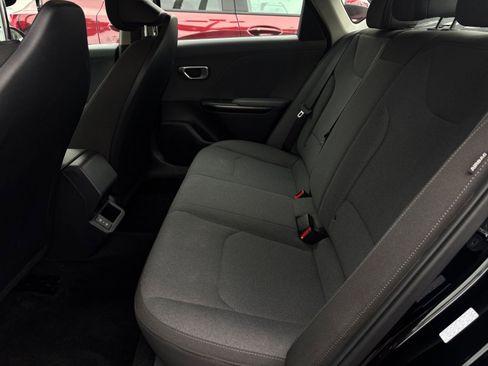 Used 2025 Kia K4 FWD image 24