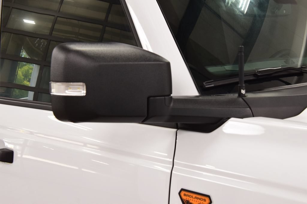 Used 2025 Ford Bronco Badlands AWD/4WD image 14