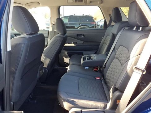 New 2025 Nissan Pathfinder SV image 37
