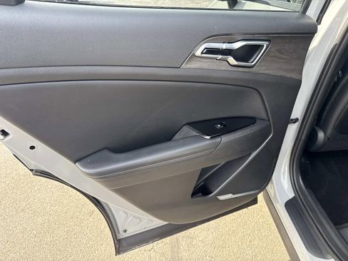 Used 2023 Kia Sportage X-Pro image 17