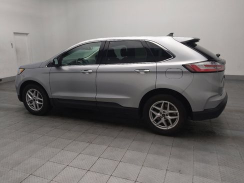 Used 2023 Ford Edge SEL image 3