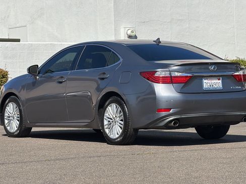 Used 2014 Lexus ES 350 w/ Premium Package FWD image 7