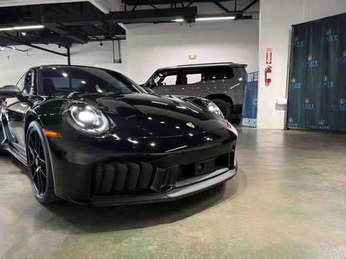 Used 2025 Porsche 911 GTS image 14