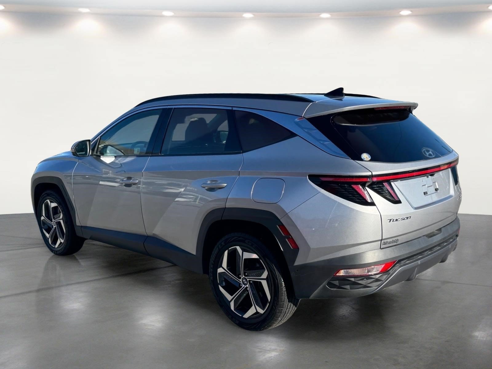 Used 2024 Hyundai Tucson Limited AWD/4WD image 4