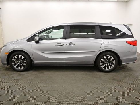 Certified 2024 Honda Odyssey EX-L image 4