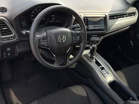 Used 2022 Honda HR-V EX image 7