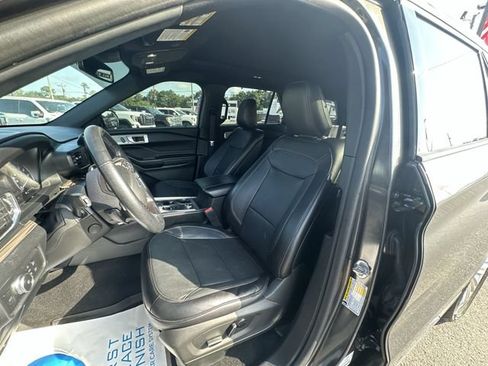 Used 2020 Ford Explorer Limited w/ Class III Trailer Tow Package AWD/4WD image 14