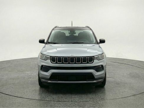 Used 2025 Jeep Compass Limited image 2