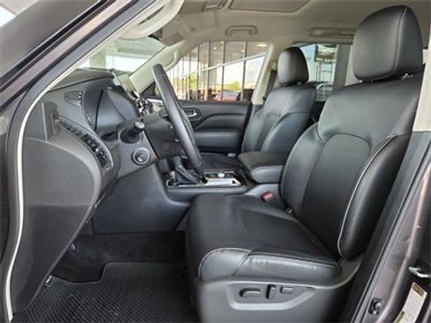 Used 2024 INFINITI QX80 Luxe image 10