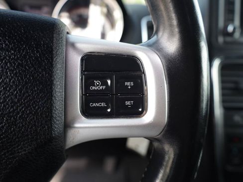 Used 2019 Dodge Grand Caravan GT FWD image 21
