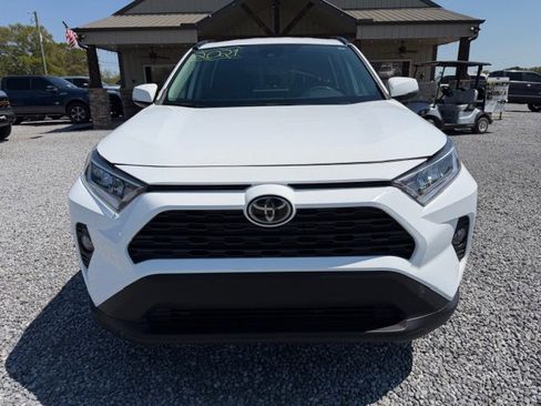 Used 2021 Toyota RAV4 XLE image 4