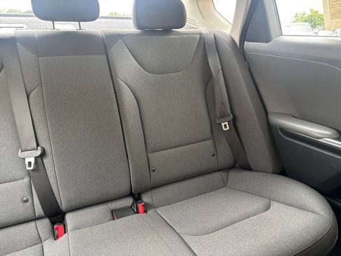 Used 2025 Kia K4 FWD image 36
