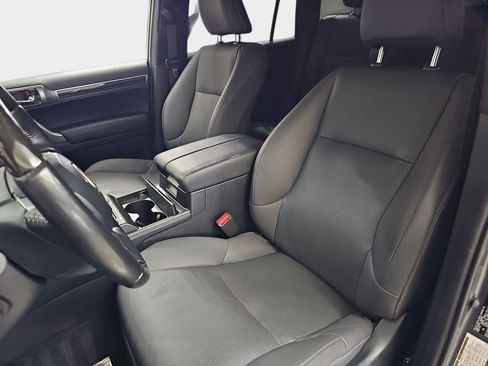 Used 2023 Lexus GX 460 Premium AWD/4WD image 17