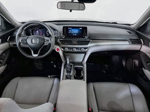 Used 2018 Honda Accord LX image 12