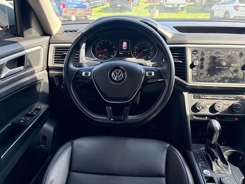 Used 2018 Volkswagen Atlas SE image 14