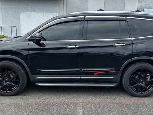Used 2019 Honda Pilot Touring image 8