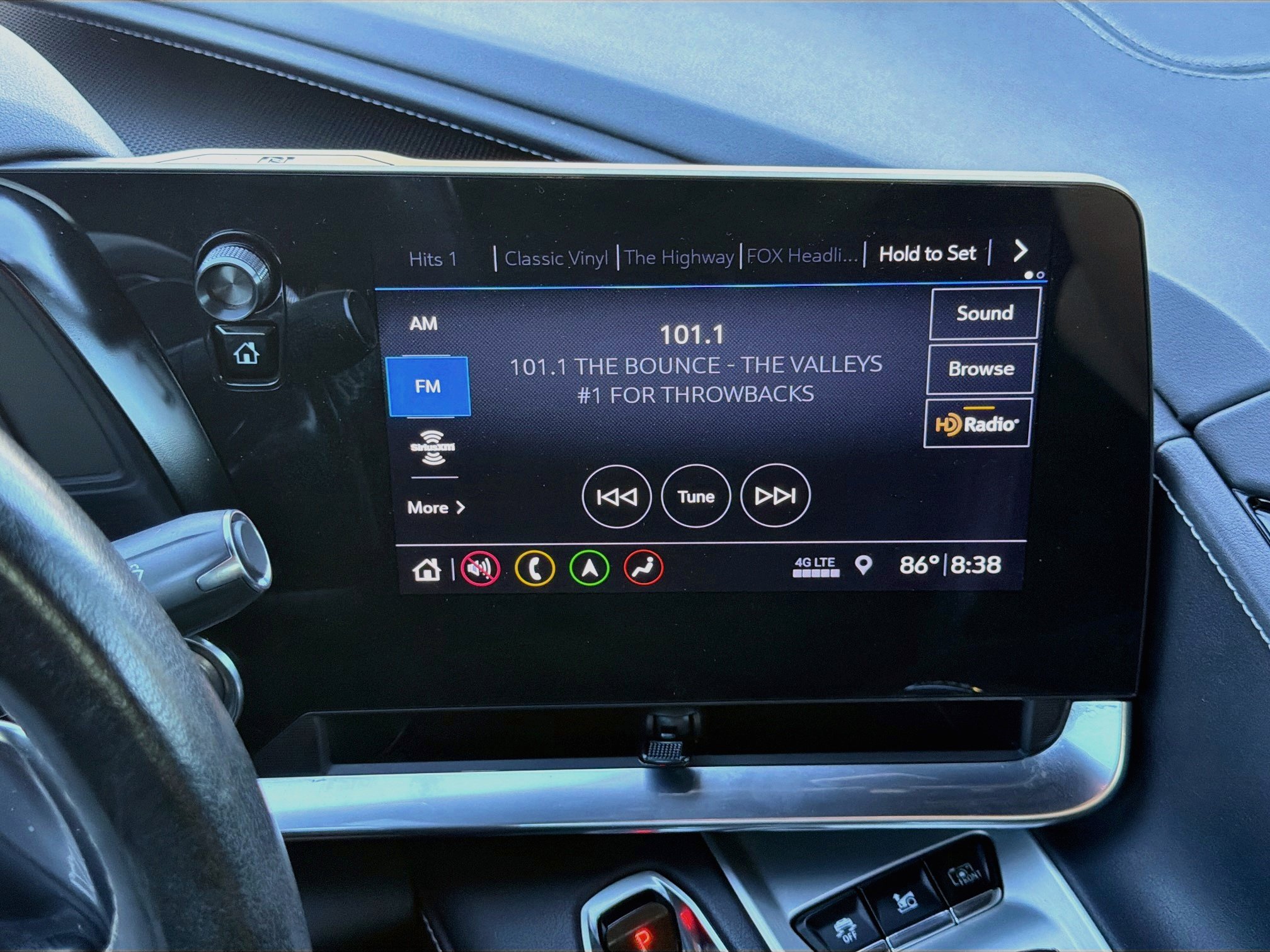 Used 2020 Chevrolet Corvette Stingray Preferred Cpe w/ 2LT Preferred Equipment Group RWD image 15
