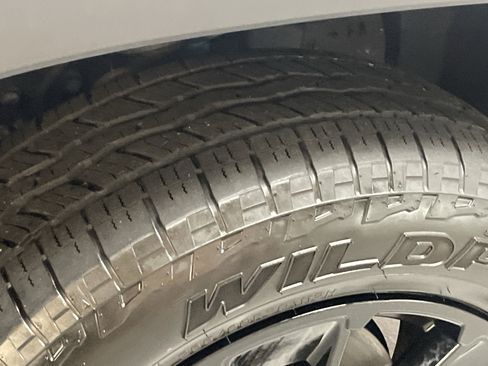 Used 2025 Toyota Tundra Limited w/ TRD Off-Road Package image 12