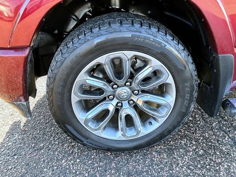 Used 2019 RAM 1500 Laramie image 22