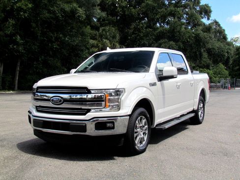 Used 2018 Ford F150 Lariat w/ Trailer Tow Package image 2