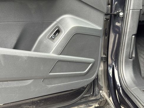 Used 2022 Volkswagen Atlas SE w/ Black Wheel Package image 21