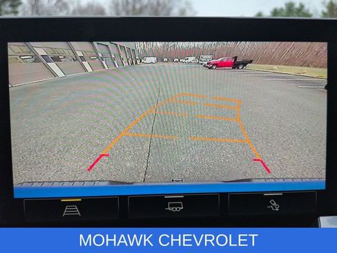 Used 2022 Chevrolet Silverado 1500 LT Trail Boss w/ Convenience Package II image 16