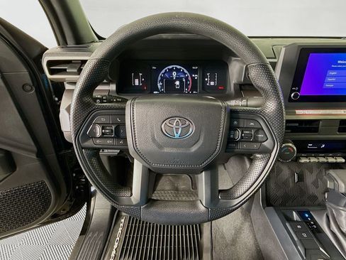 Used 2025 Toyota Tacoma SR5 RWD image 11